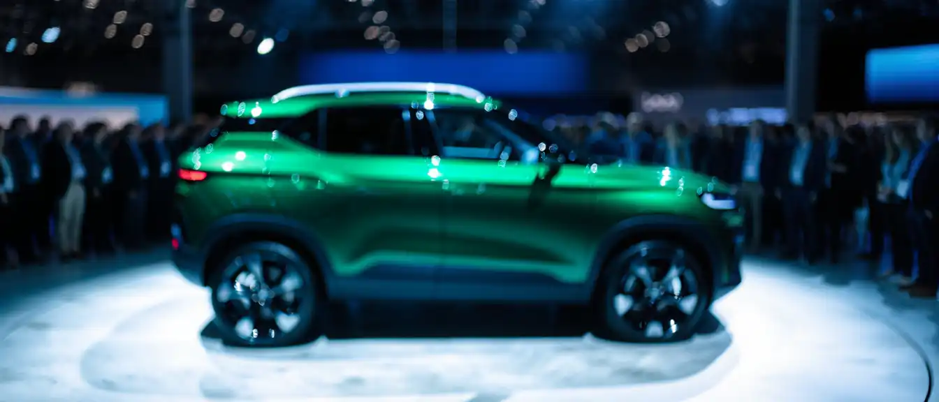 Запуск производства кроссовера Lada Azimut и презентация Niva Sport на выставке Иннопром в Минске